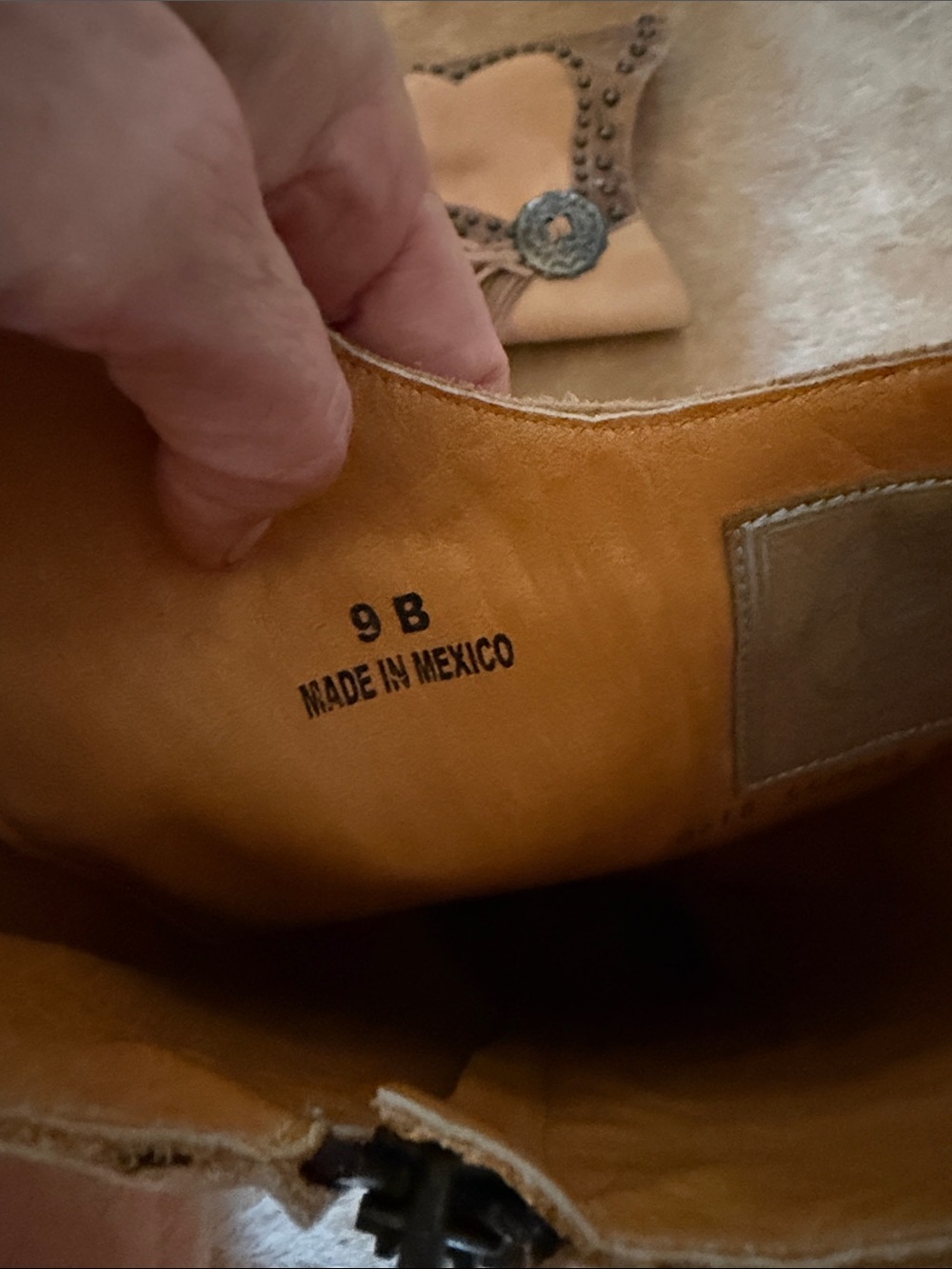 Old Gringo Tan Leather Fringe Western Boots with Stud & Concho Detail - Picture 8 of 9